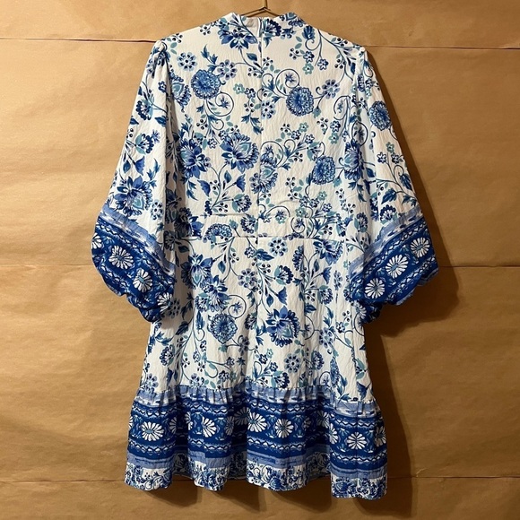 Avara | NWT Peyton Dress Balloon Sleeve High Neck Chinoiserie Floral Size L - Picture 12 of 15